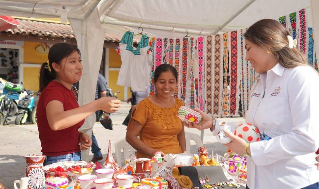 Huejutla impulsa la economía local con Bazar&nbsp;Artesanal
